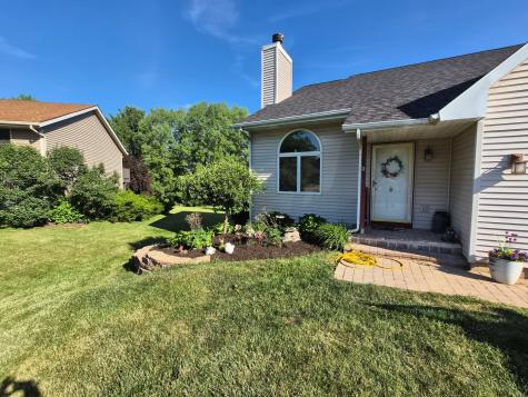 110 Falcon Way Poplar Grove IL 61065