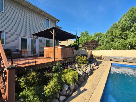 110 Falcon Way Poplar Grove IL 61065