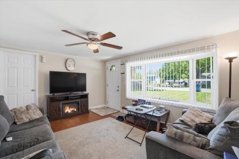 2406 Blossom Street Joliet IL 60435