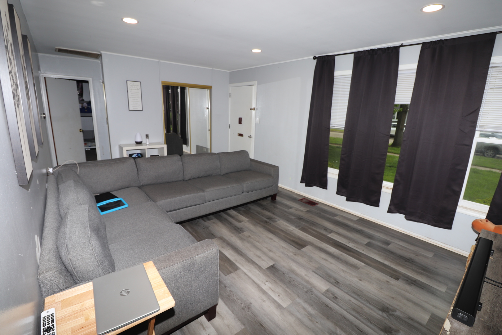 2702 Saint James Street Rolling Meadows IL 60008
