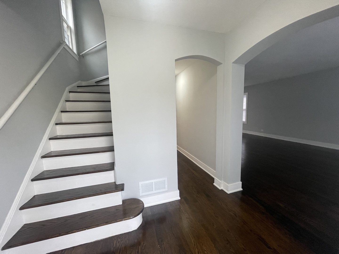 8023 South Yates Boulevard Chicago IL 60617