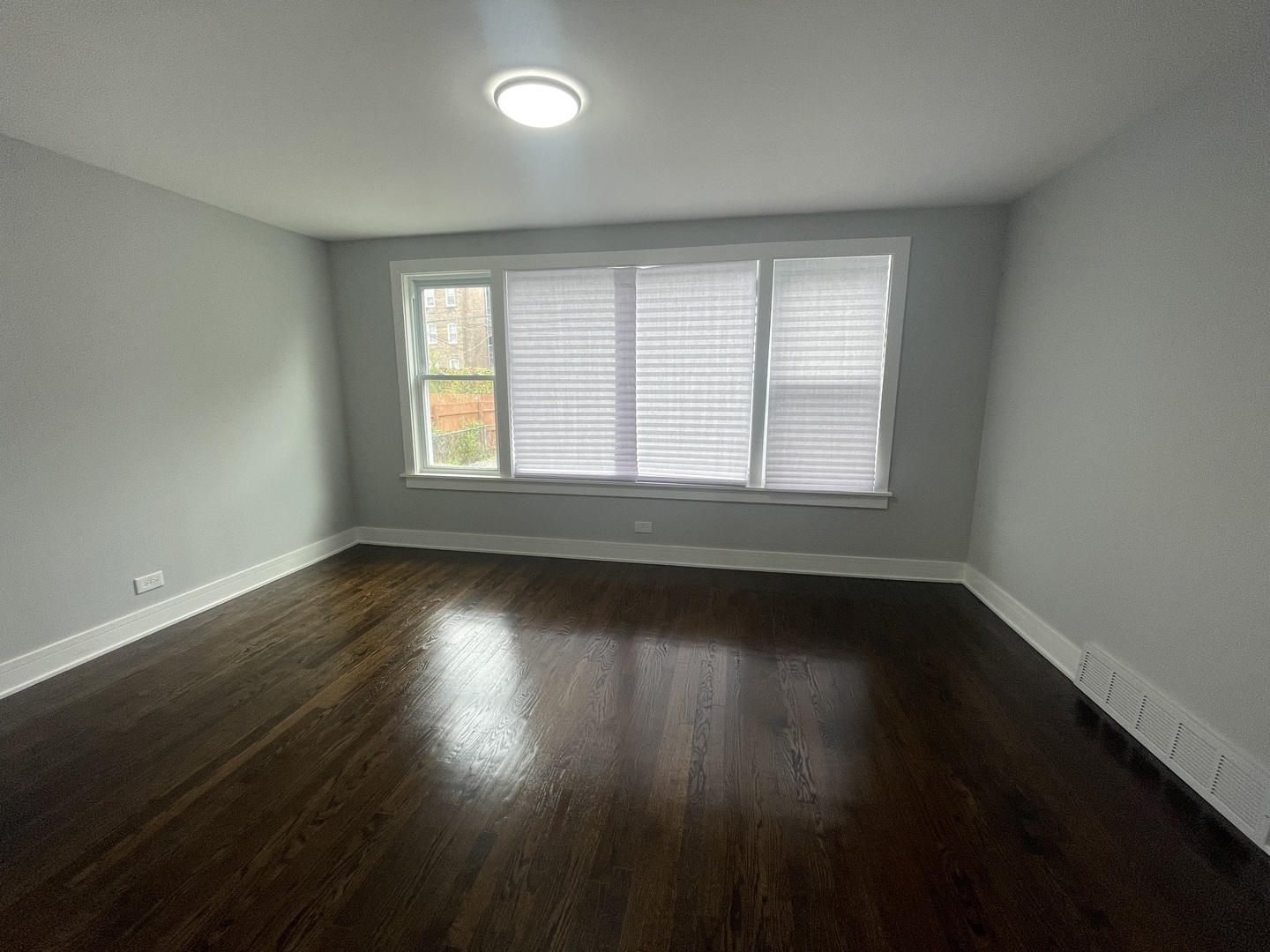 8023 South Yates Boulevard Chicago IL 60617
