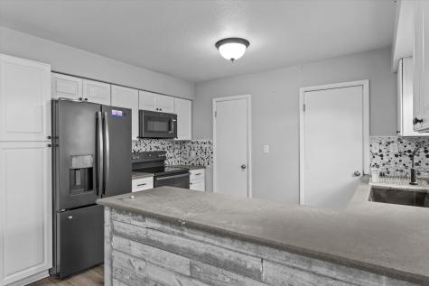 212 North 7th Street Cissna Park IL 60924