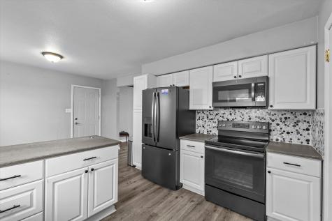 212 North 7th Street Cissna Park IL 60924