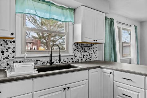 212 North 7th Street Cissna Park IL 60924