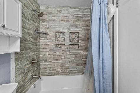 212 North 7th Street Cissna Park IL 60924