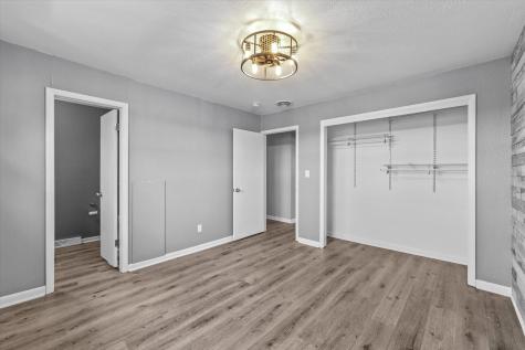 212 North 7th Street Cissna Park IL 60924