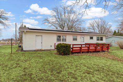 212 North 7th Street Cissna Park IL 60924