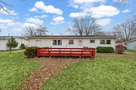 212 North 7th Street Cissna Park IL 60924