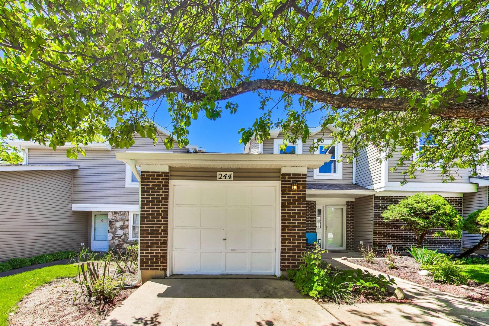 244 Coventry Court Bloomingdale IL 60108