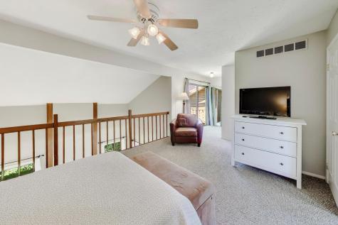244 Coventry Court Bloomingdale IL 60108
