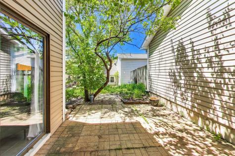 244 Coventry Court Bloomingdale IL 60108
