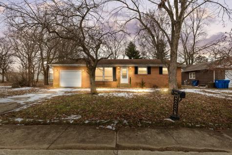 209 West Indiana Street Momence IL 60954