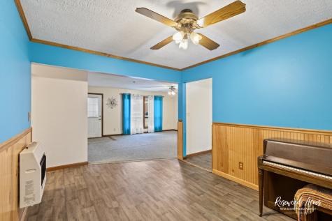 209 West Indiana Street Momence IL 60954