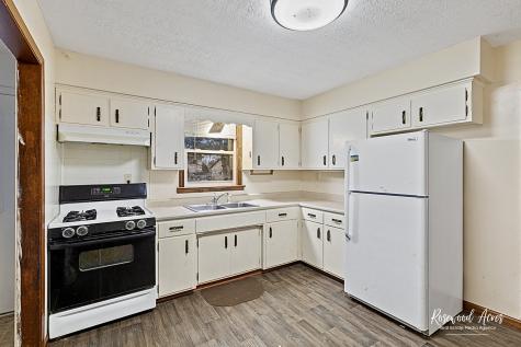 209 West Indiana Street Momence IL 60954