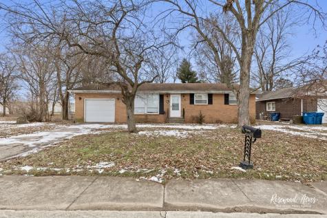 209 West Indiana Street Momence IL 60954