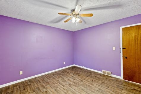209 West Indiana Street Momence IL 60954