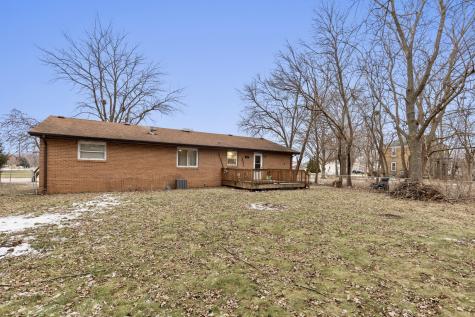 209 West Indiana Street Momence IL 60954