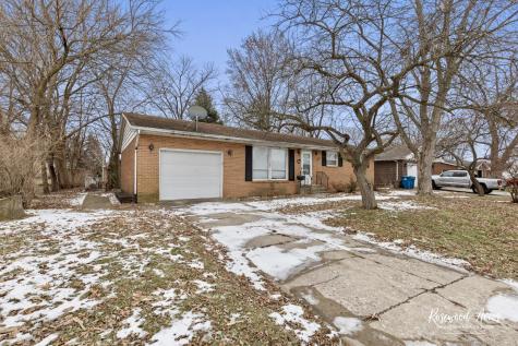 209 West Indiana Street Momence IL 60954
