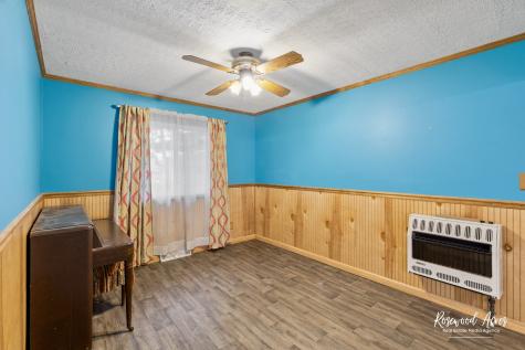 209 West Indiana Street Momence IL 60954