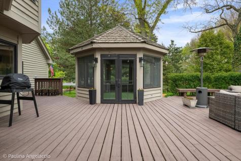 27137 West Fenview Drive Tower Lakes IL 60010