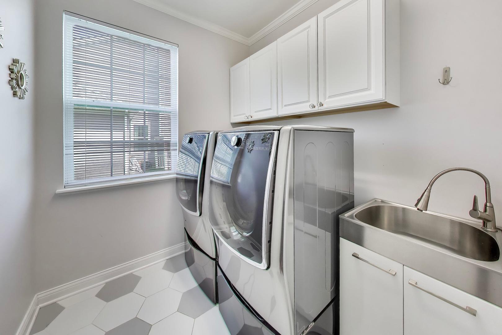 8880 Pearsall Drive Huntley IL 60142