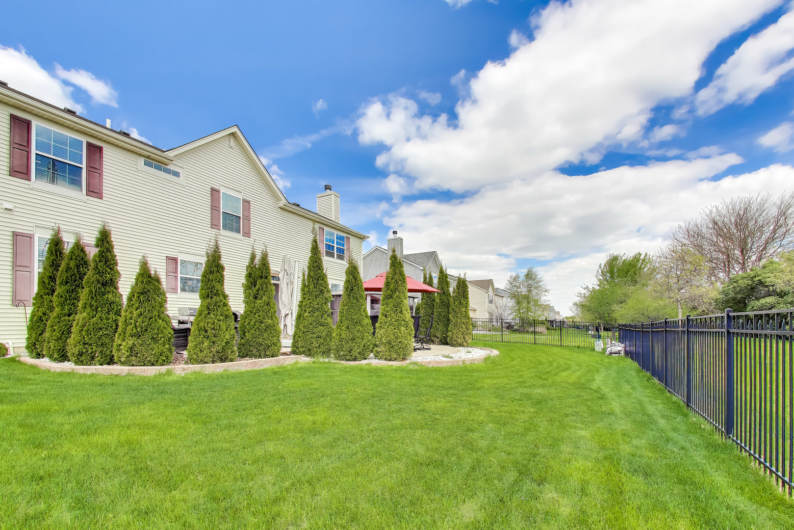 8880 Pearsall Drive Huntley IL 60142