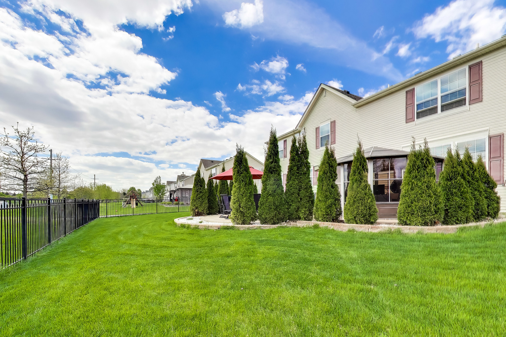 8880 Pearsall Drive Huntley IL 60142
