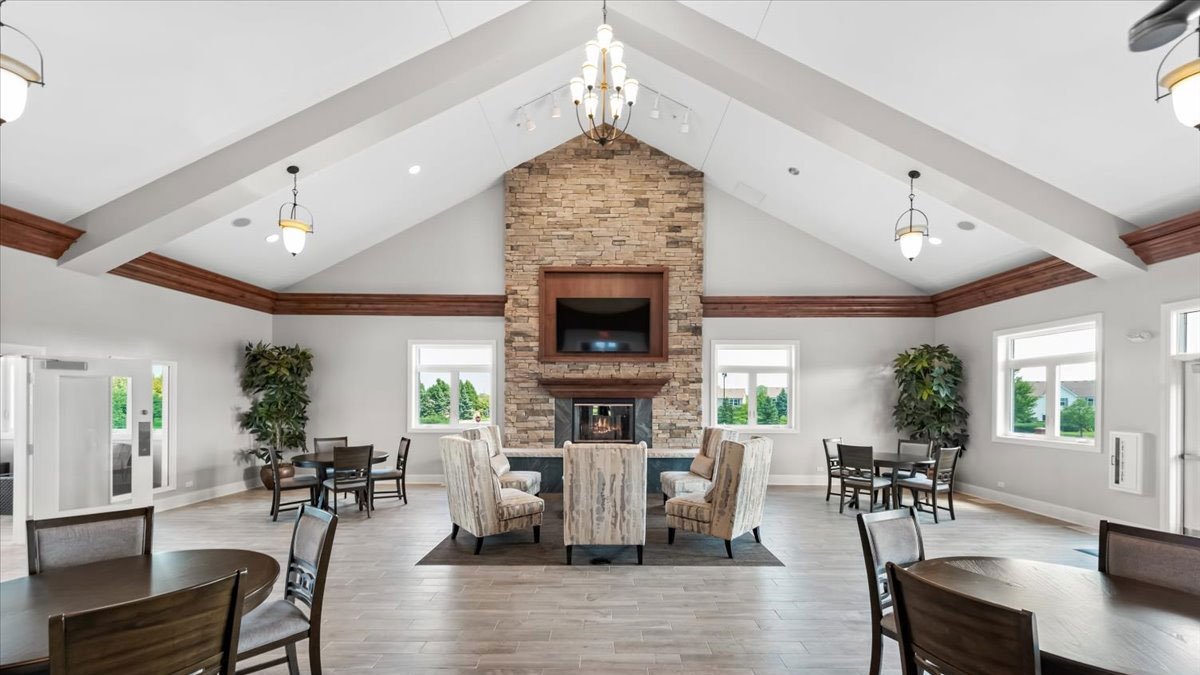 8880 Pearsall Drive Huntley IL 60142