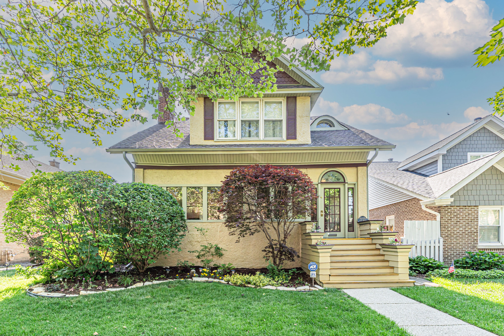 10520 South Hamilton Avenue Chicago IL 60643