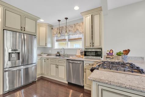 10520 South Hamilton Avenue Chicago IL 60643