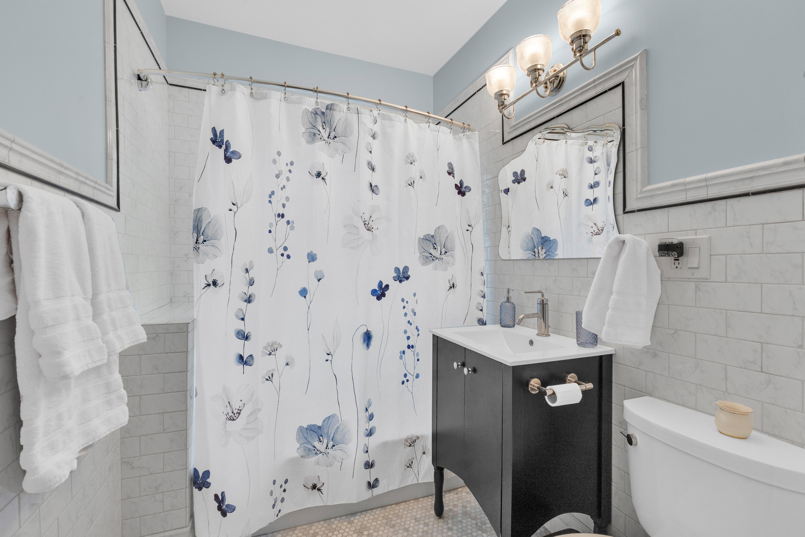 10520 South Hamilton Avenue Chicago IL 60643