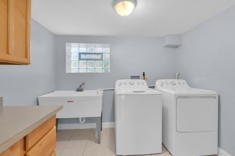 10520 South Hamilton Avenue Chicago IL 60643
