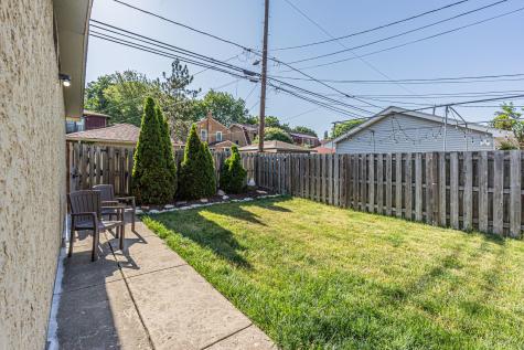 10520 South Hamilton Avenue Chicago IL 60643