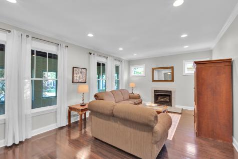 10520 South Hamilton Avenue Chicago IL 60643