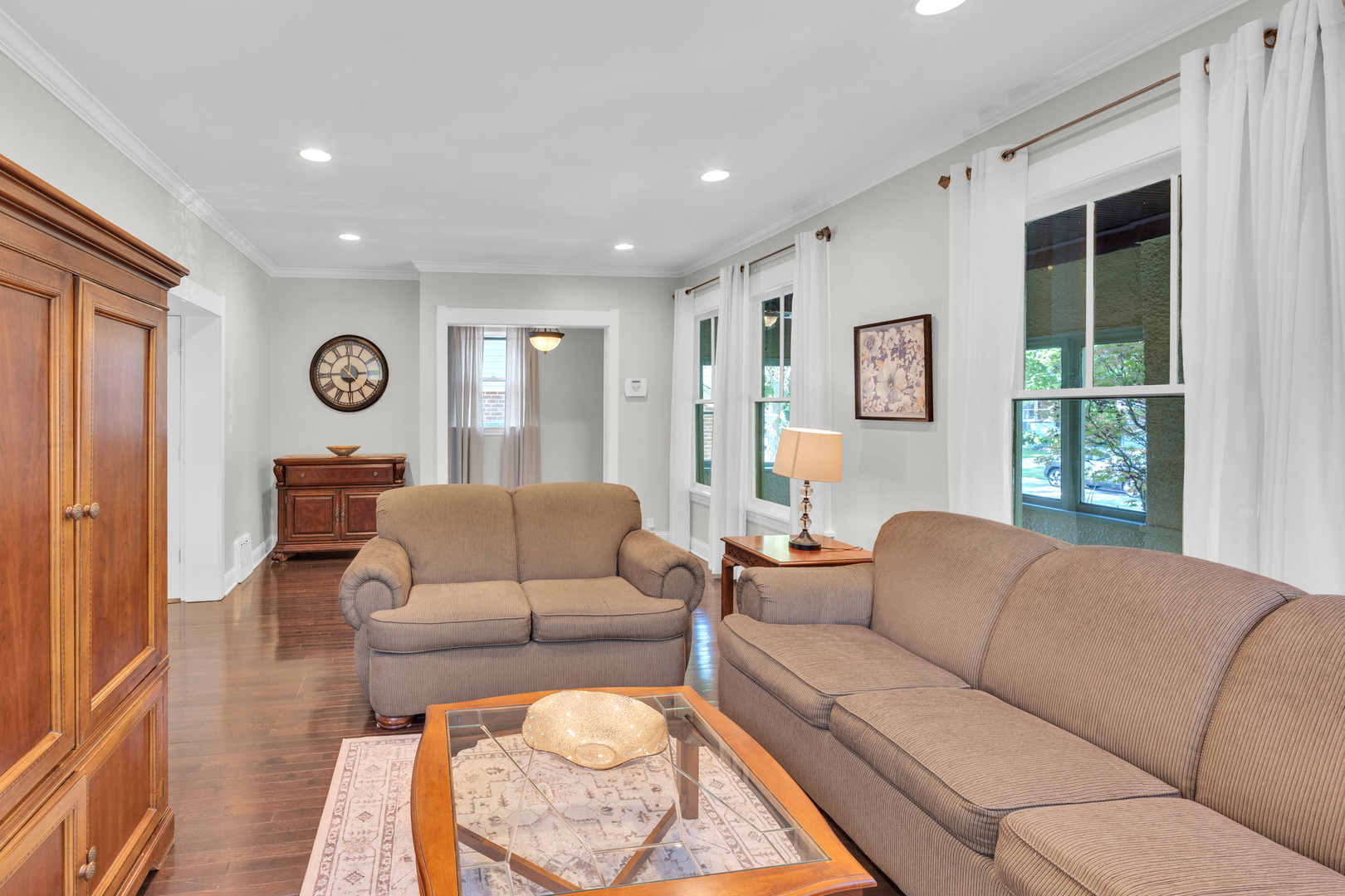 10520 South Hamilton Avenue Chicago IL 60643