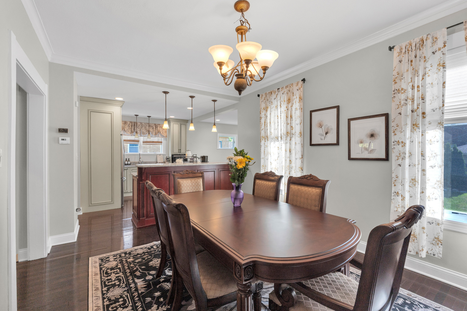 10520 South Hamilton Avenue Chicago IL 60643