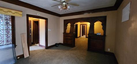 8443 South Manistee Avenue Chicago IL 60617