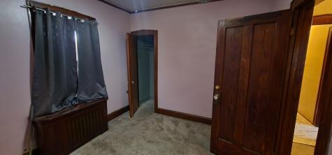 8443 South Manistee Avenue Chicago IL 60617
