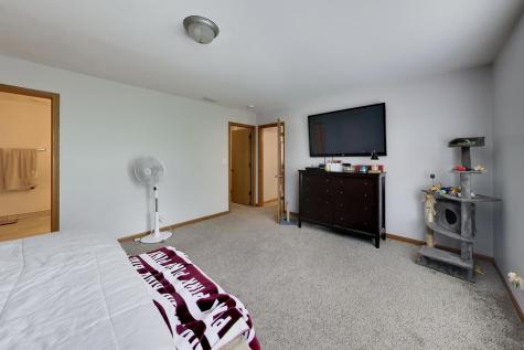 527 West Mara Lynn Court Round Lake IL 60073