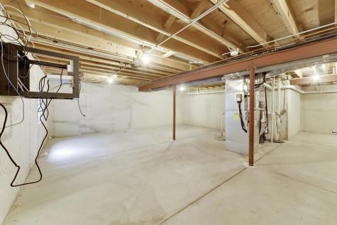 527 West Mara Lynn Court Round Lake IL 60073