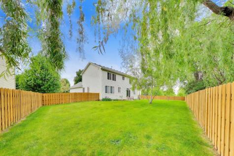 527 West Mara Lynn Court Round Lake IL 60073