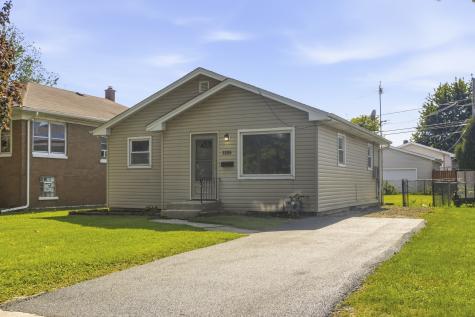 1105 North William Street Joliet IL 60435