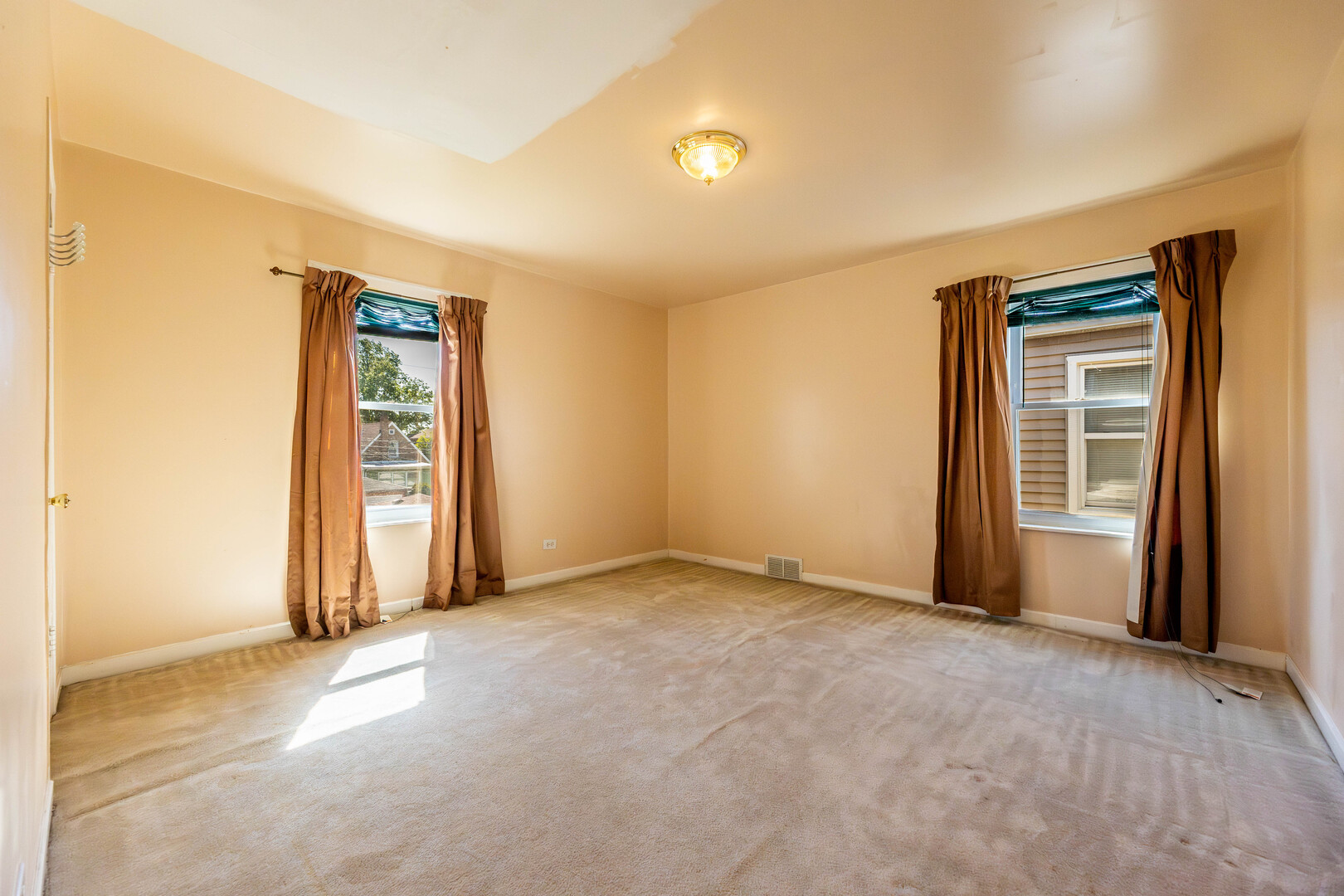 10211 South Eberhart Avenue Chicago IL 60628