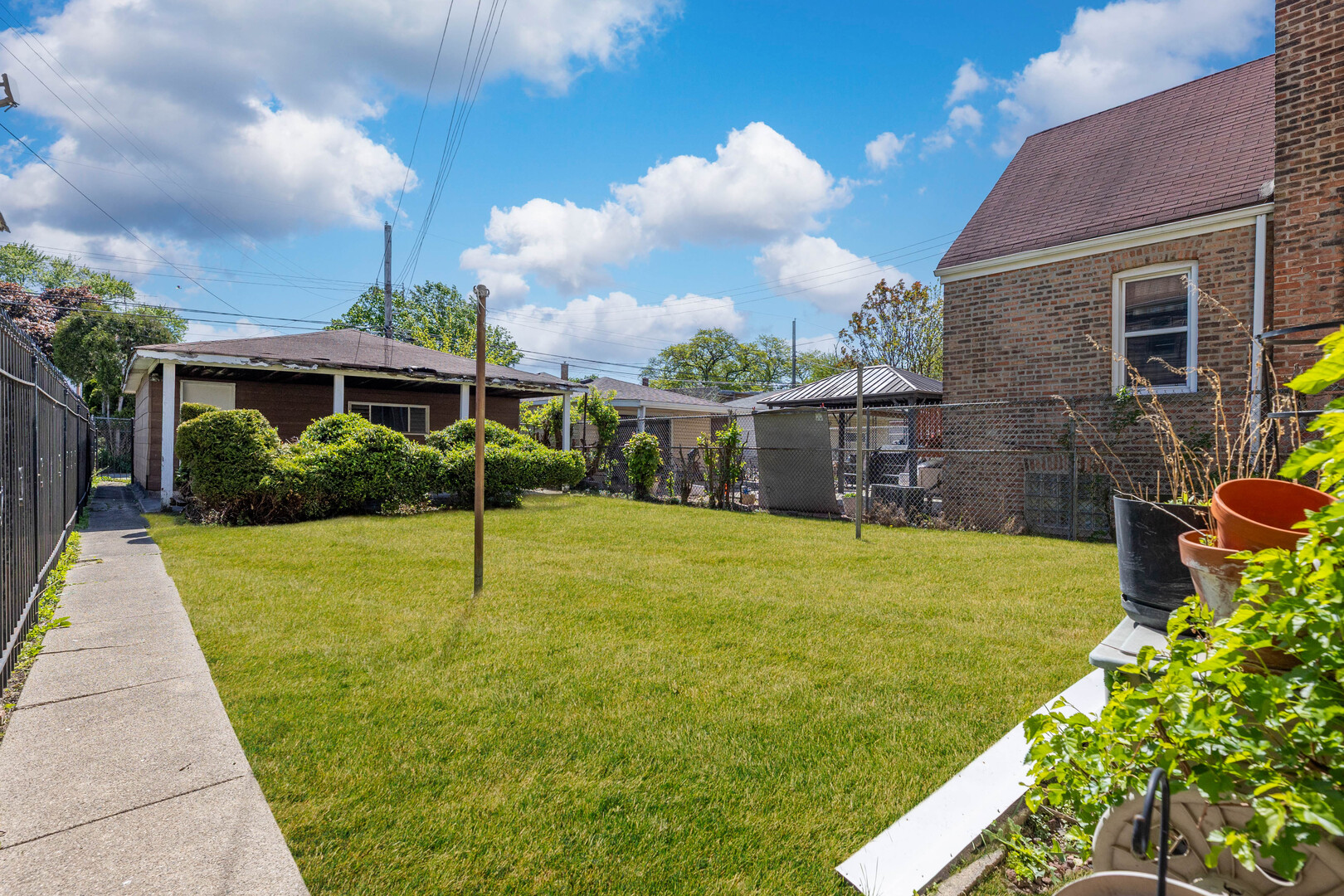 10211 South Eberhart Avenue Chicago IL 60628