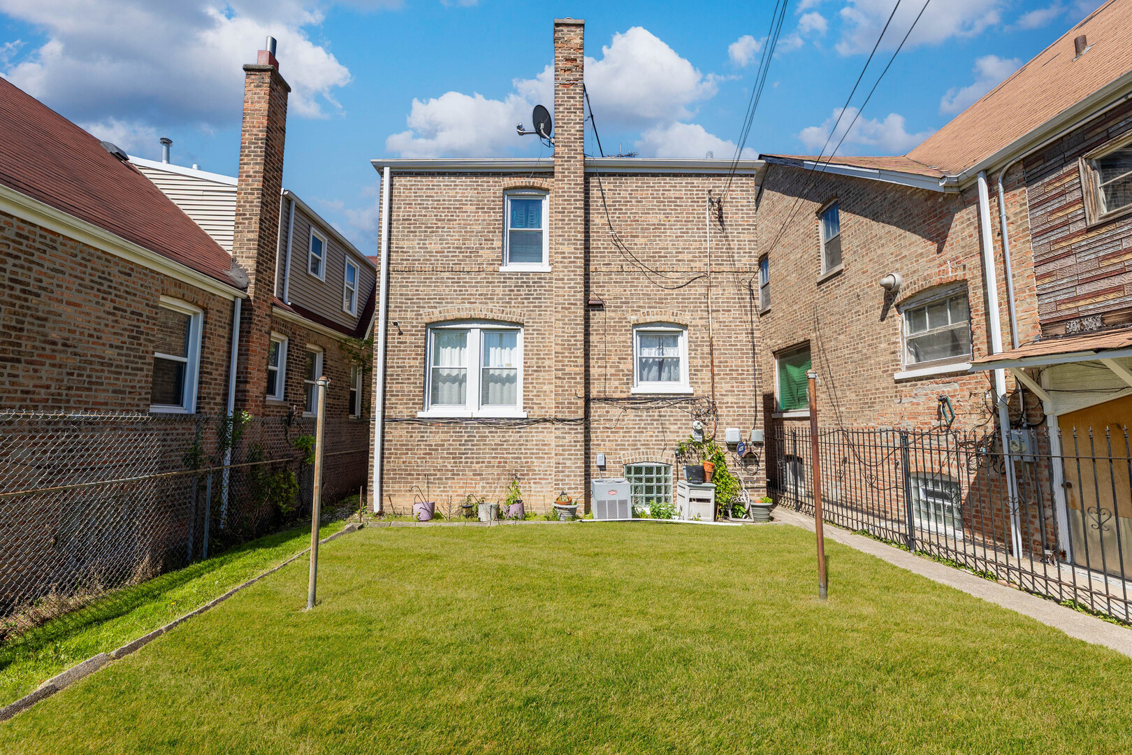 10211 South Eberhart Avenue Chicago IL 60628