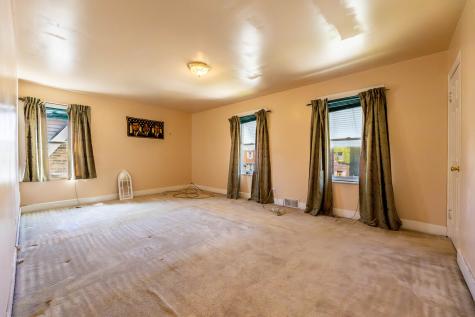 10211 South Eberhart Avenue Chicago IL 60628