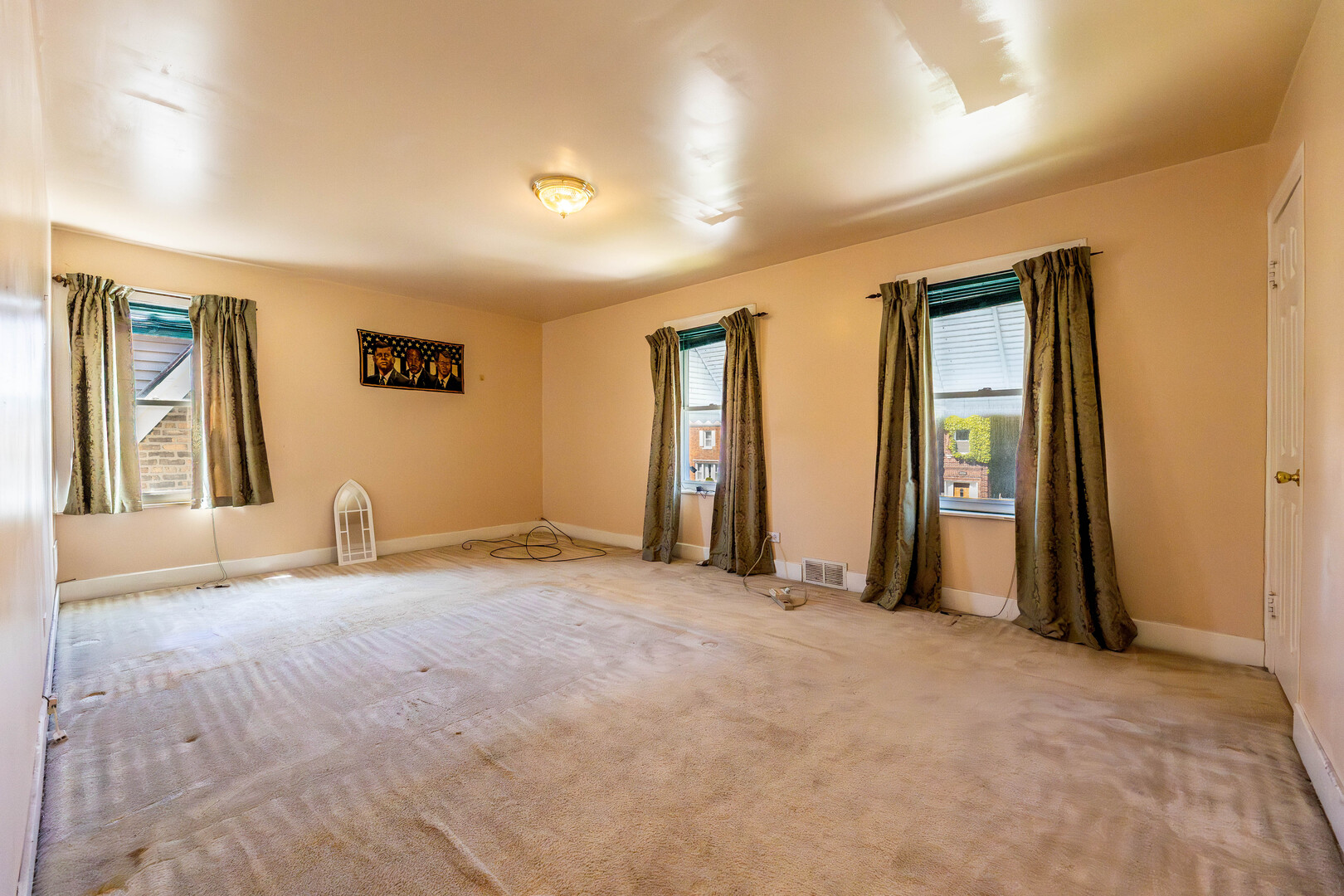 10211 South Eberhart Avenue Chicago IL 60628