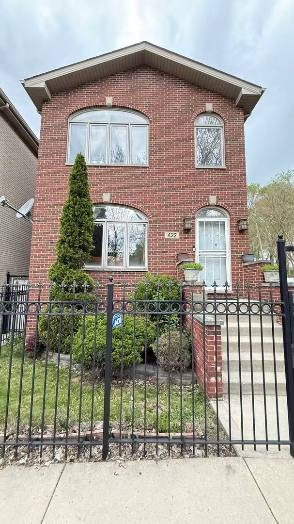 422 West 42nd Place Chicago IL 60609