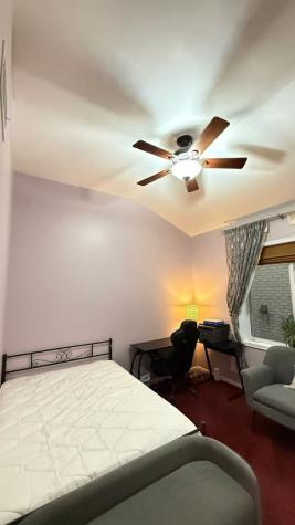 422 West 42nd Place Chicago IL 60609